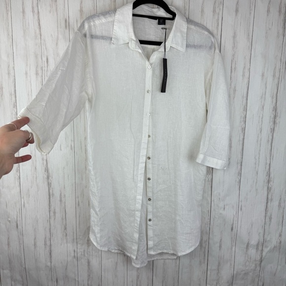 Tahari NWT linen blend medium button down - Picture 1 of 7